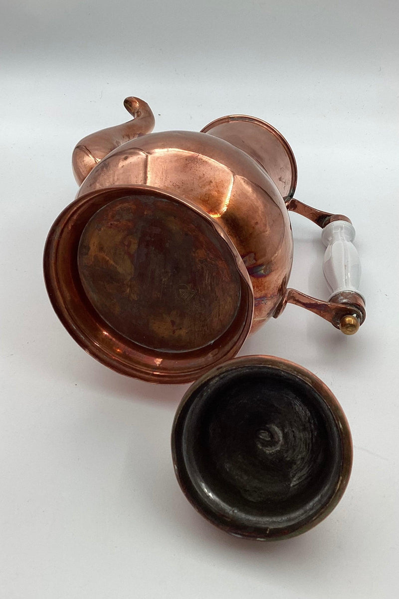 Antik kaffe kande i kobber med porcelænshåndtag fra omkring 1900 - Danam Antik