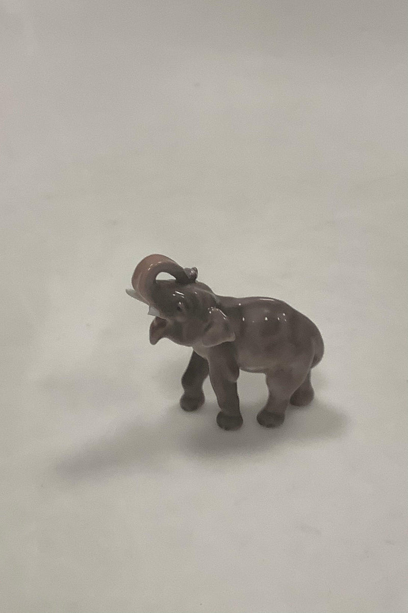 Dahl Jensen Figur af Lille Elefant No 1115 - Danam Antik