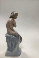 Royal Copenhagen Figur Havfrue på Sten No 1210. - Danam Antik