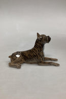 Royal Copenhagen Figur Liggende Boxer No 3635 Måler 15cm x 9,5cm ( 5.91 inch x 3,74 inch ) Designet af Holger Christensen Tidlig variant med tydlige striber - Danam Antik