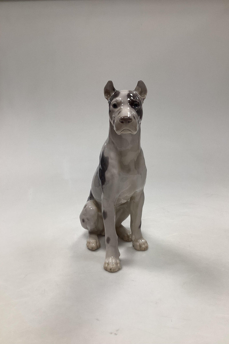 Bing og Grøndahl Figur af Siddende Grand Danois Hund No 2038 - Danam Antik