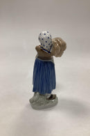 Royal Copenhagen Figur Pige med Neg No 908 - Danam Antik