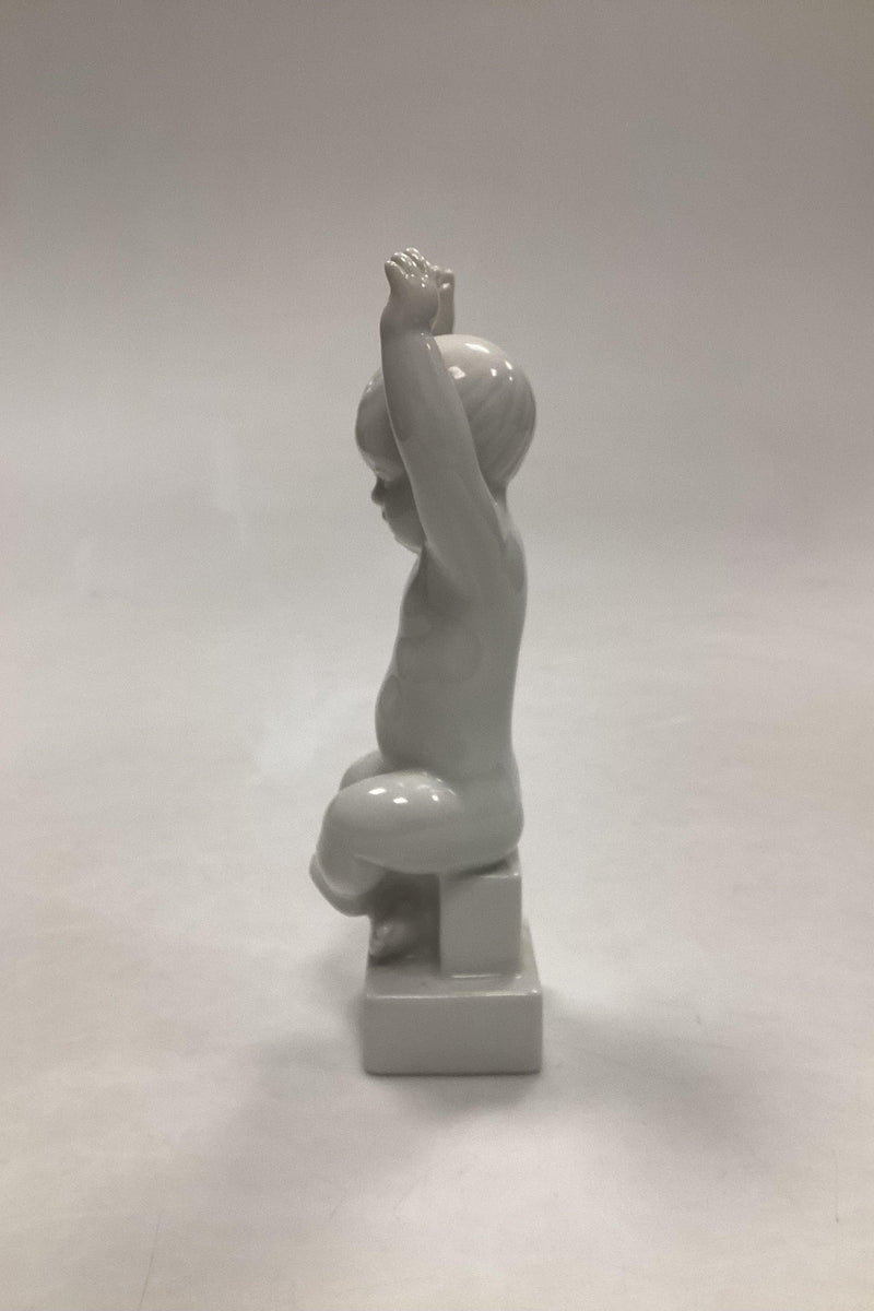 Bing og Grøndahl Blanc de Chine Figur "Så stor" No. 2229 - Danam Antik