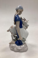 Bing og Grøndahl Figur af Pige med Ged No. 2180 - Danam Antik