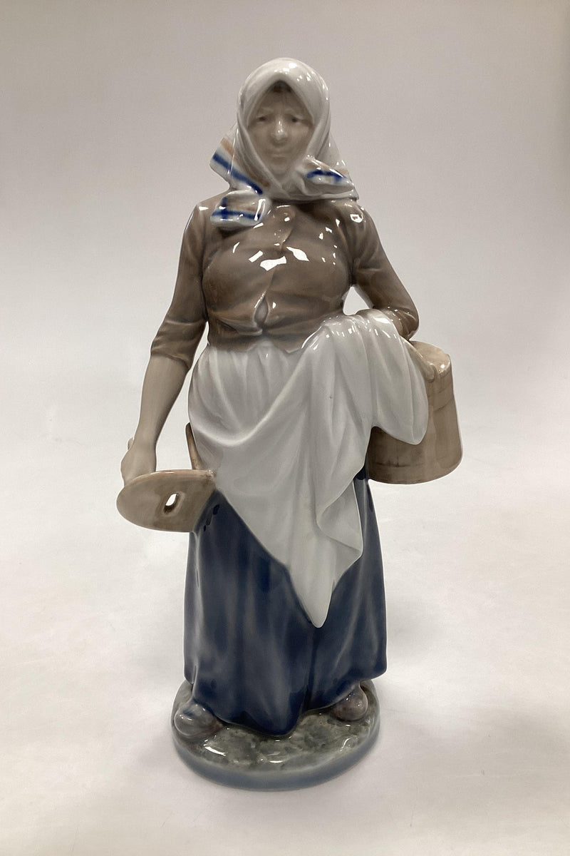Royal Copenhagen Figur Malkepige No. 899 - Danam Antik