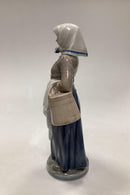 Royal Copenhagen Figur Malkepige No. 899 - Danam Antik