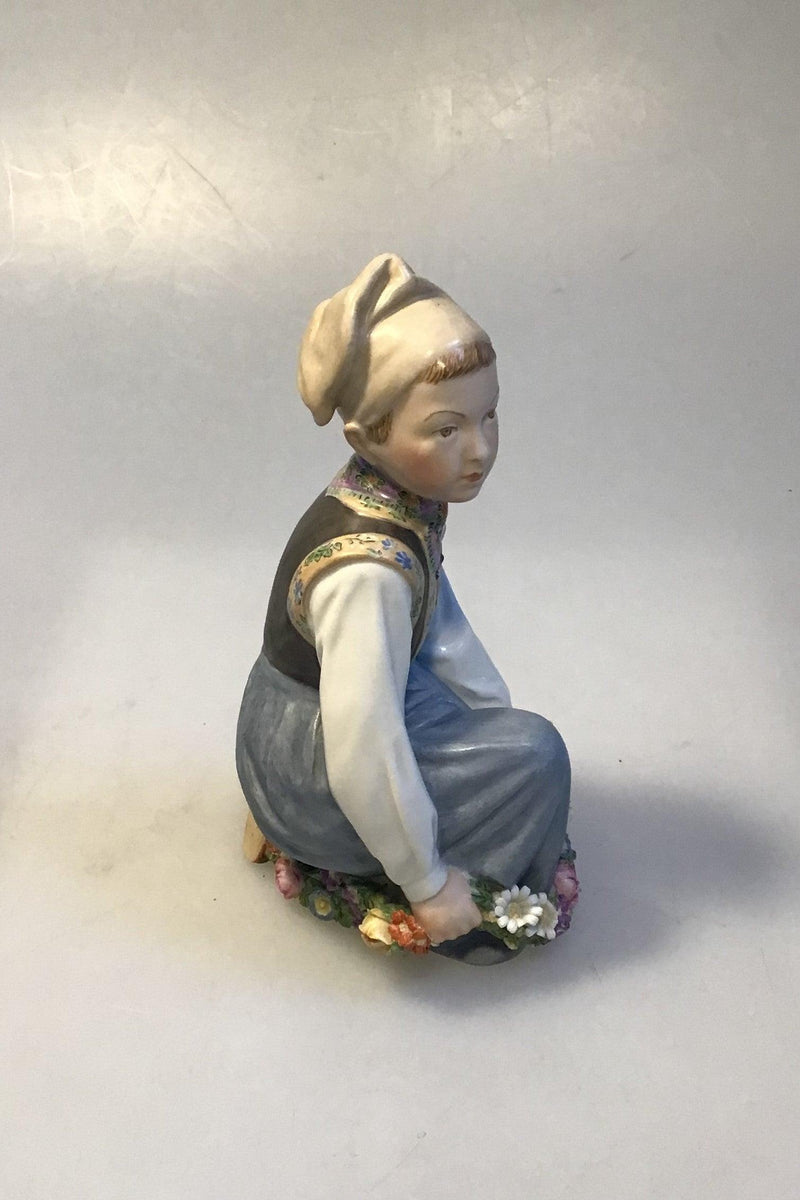 Royal Copenhagen Overglasur Figur Amager Dreng nr. 12414 - Danam Antik