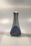 Royal Copenhagen Art Nouveau Trekantet Vase No 315/197 - Danam Antik