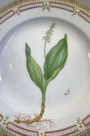 Royal Copenhagen Flora Danica Spisetallerken No 3549. - Danam Antik