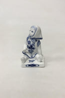 Royal Copenhagen Figur af siddende pige No 4793 - Danam Antik