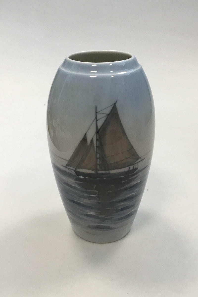Bing & Grøndahl Art Nouveau Vase med sejlskib No 8352 - Danam Antik