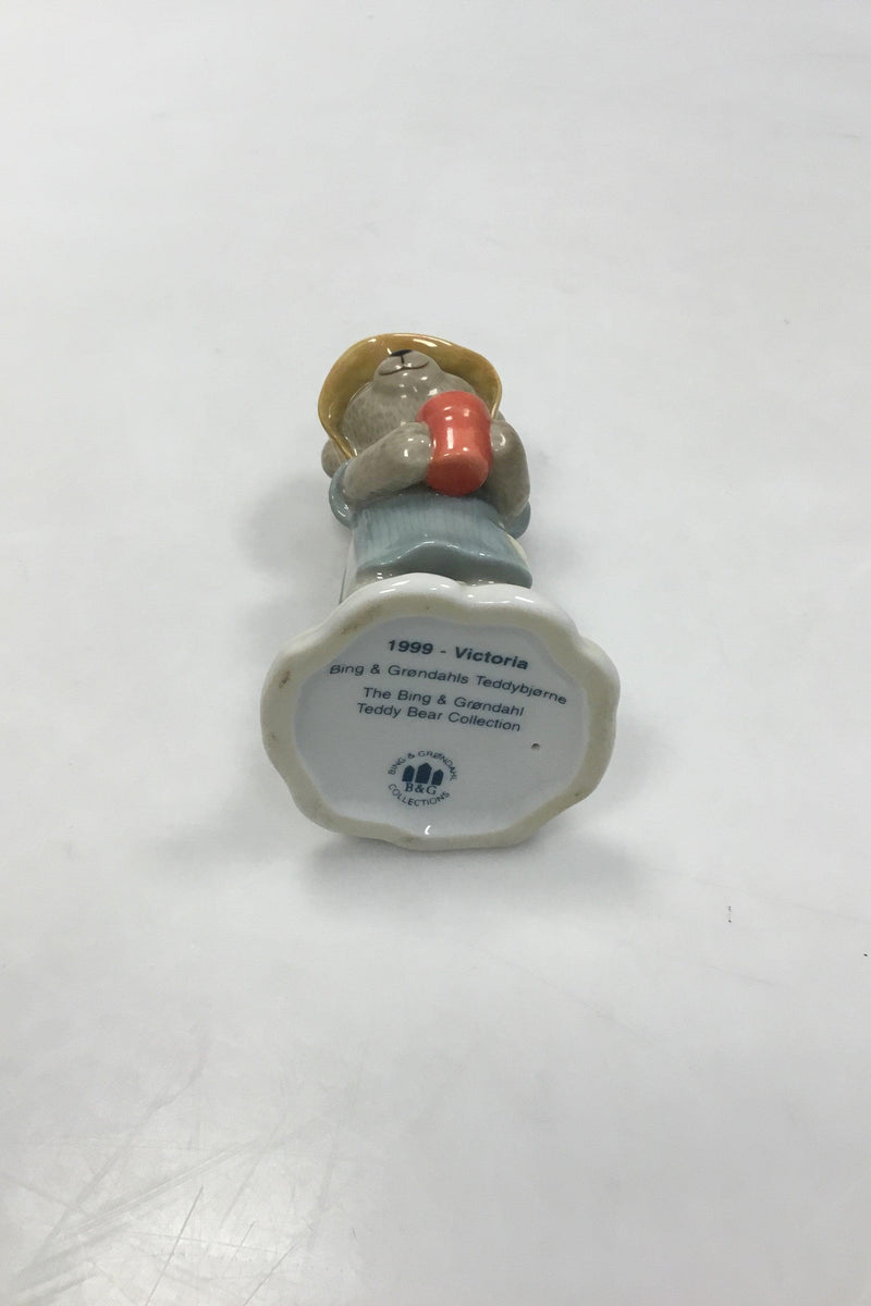 Bing & Grøndahl Victor & Victorias Familie Victoria 1999 Årsfigur - Danam Antik