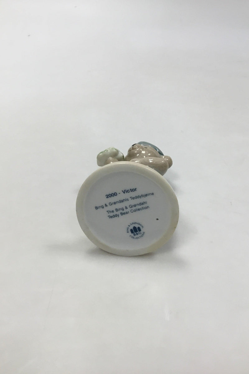 Bing & Grøndahl Victor & Victorias Familie Victor 2000 Årsfigur - Danam Antik