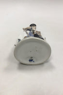 Royal Copenhagen Figur Høstfolk No 1300 - Danam Antik