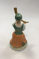 Royal Copenhagen Figur Pige med Guldhorn No 12242 - Danam Antik