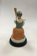 Royal Copenhagen Figur Pige med Guldhorn No 12242 - Danam Antik