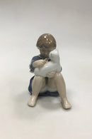 Royal Copenhagen Figur Pige med Kat No 4631 - Danam Antik