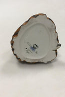 Royal Copenhagen overglasur egnsfigur af pige med blomster "Fyn" No 12420 - Danam Antik