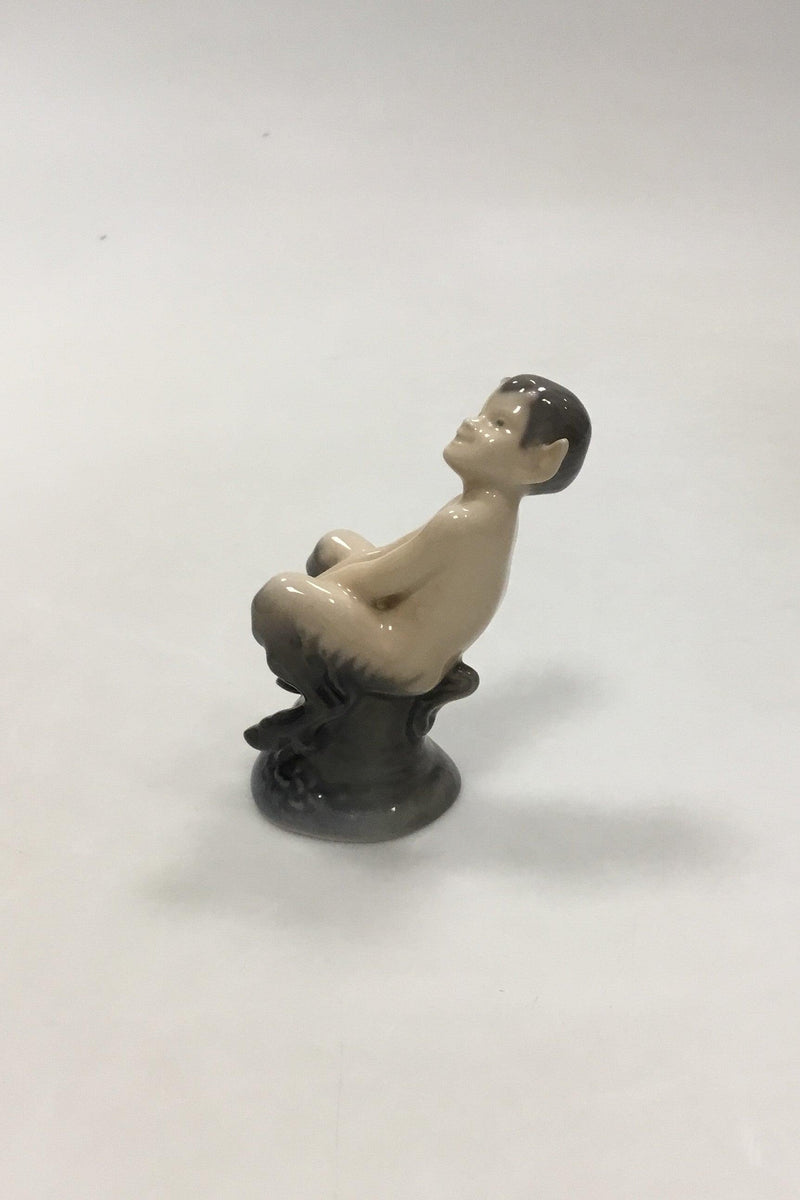 Royal Copenhagen Figur Faun på Træstub No 1738 - Danam Antik