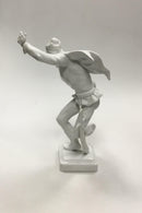 Herend Figur af Jenő Hanzély, The Reveler Warrior No 5862 - Danam Antik