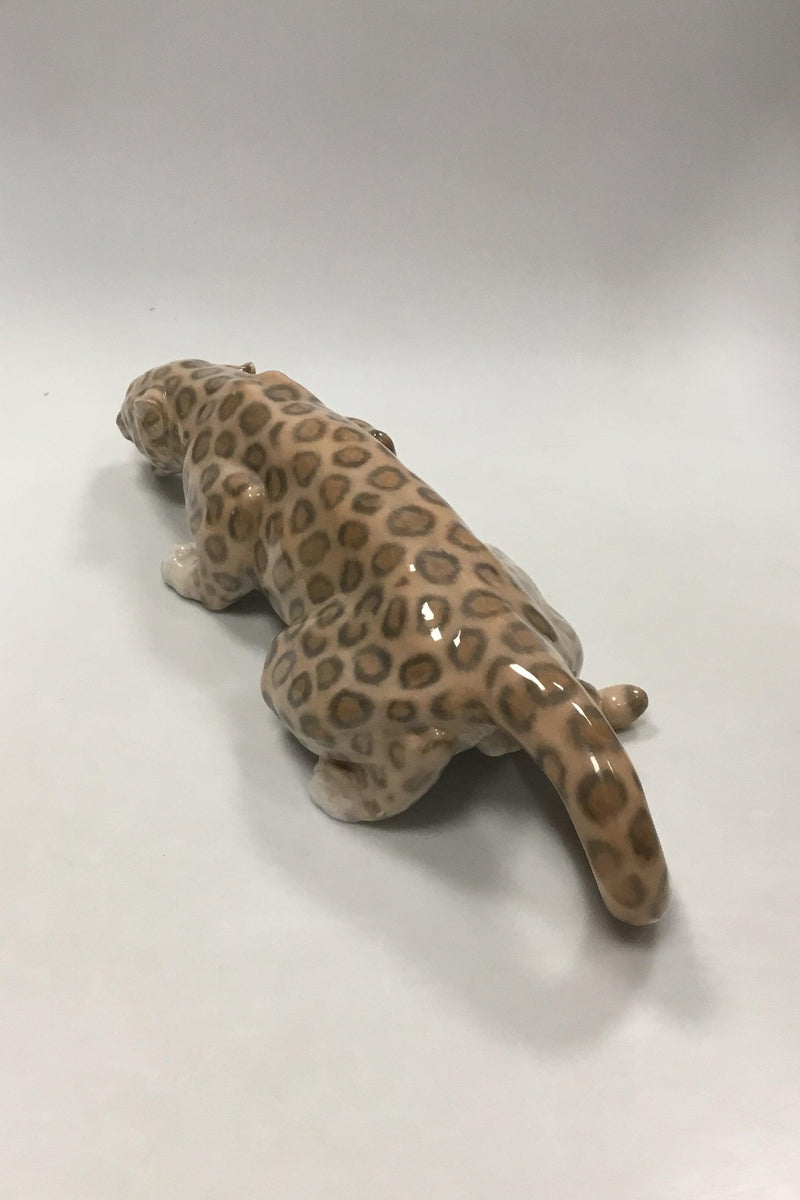 Royal Copenhagen Figur Kravlende Leopard No 472 - Danam Antik