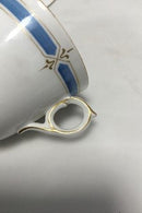 Frederiksborglotteriet kop og underkop i porcelæn med blå dekoration og guld. - Danam Antik