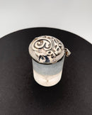 Sølvvedhæng med Christian 5. Monogram / Navnetræk. - Danam Antik