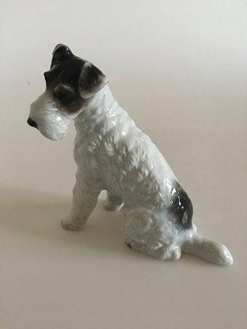 ドイツ製 ローゼンタール 陶器 犬 フィギュリン 置物 ローゼンタール テリア犬フィギュリン（磁器製