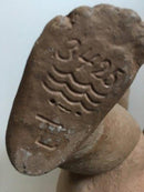 Royal Copenhagen Barne Figur i Stentøj/lertøj af Terese Lucheschitz No 3425 - Danam Antik