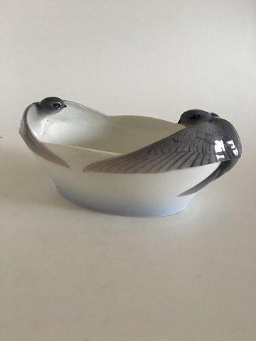 Royal Copenhagen Jugendstil-Schale Nr. 674 Oval mit zwei Schwalben