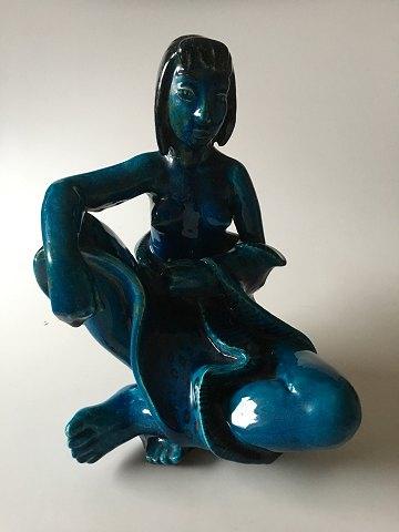 Royal Copenhagen Stentøjsfigur af ung Kvinde af Helge Christofersen - Danam Antik