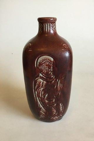 Royal Copenhagen Stentøjsvase med relieffer, okseblodsglasur No 2369 - Danam Antik